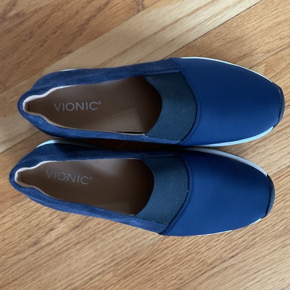 Vionic Cameo Navy Blue Slip On Women's Shoes - Picture 4 of 5